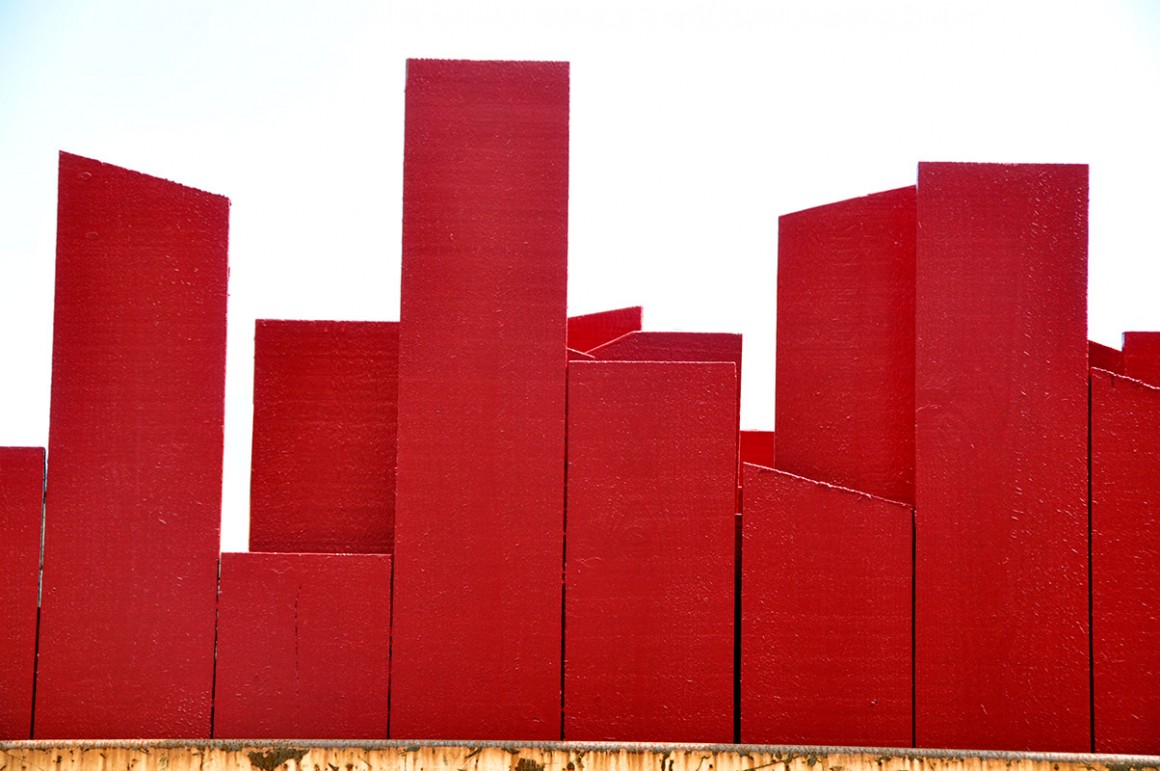 Numérotée 1/7 et signée par l'artiste
Formats :
50x75 et 76x122
Formats plus grands sur demande