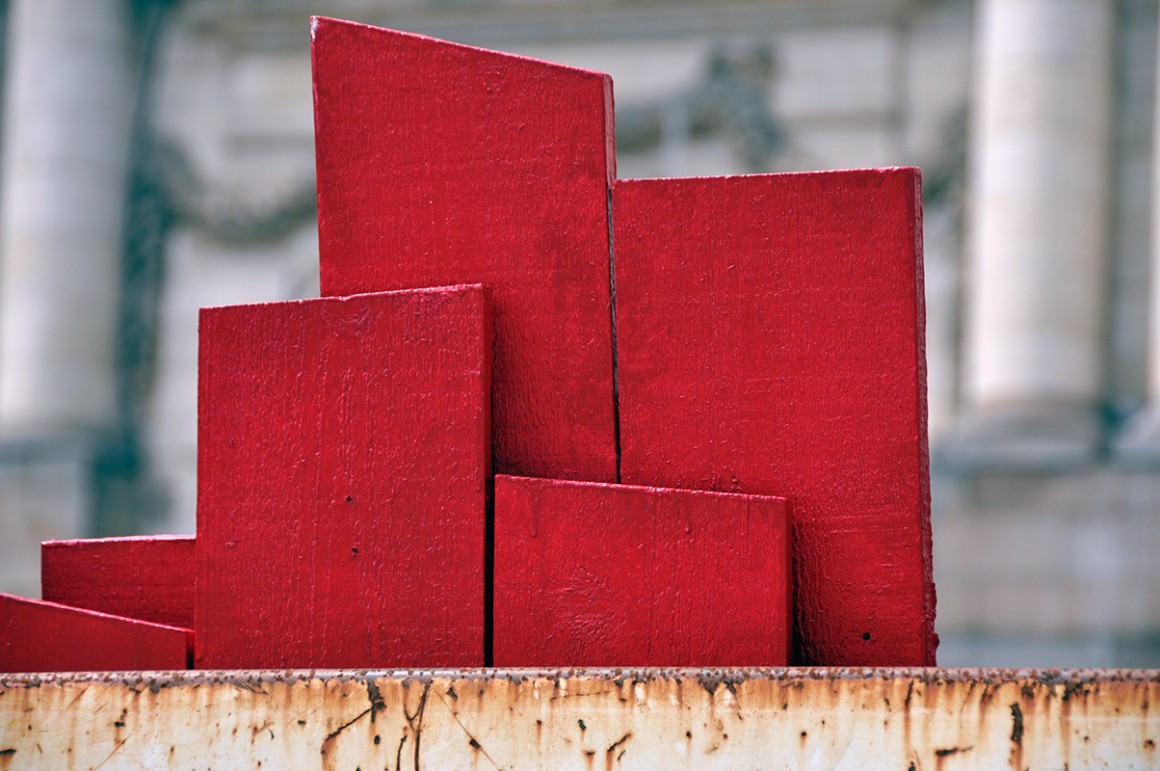 Numérotée 1/7 et signée par l'artiste
Formats :
50x75 et 76x122
Formats plus grands sur demande