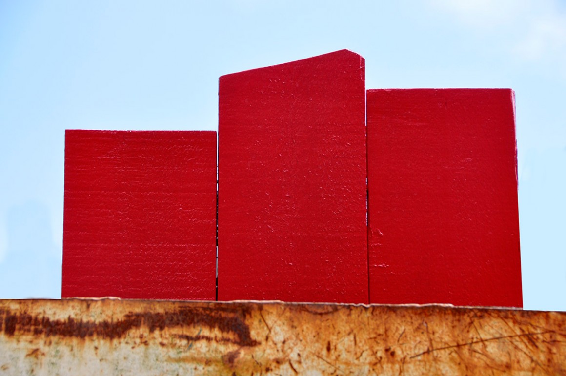 Numérotée 1/7 et signée par l'artiste
Formats :
50x75 et 76x122
Formats plus grands sur demande